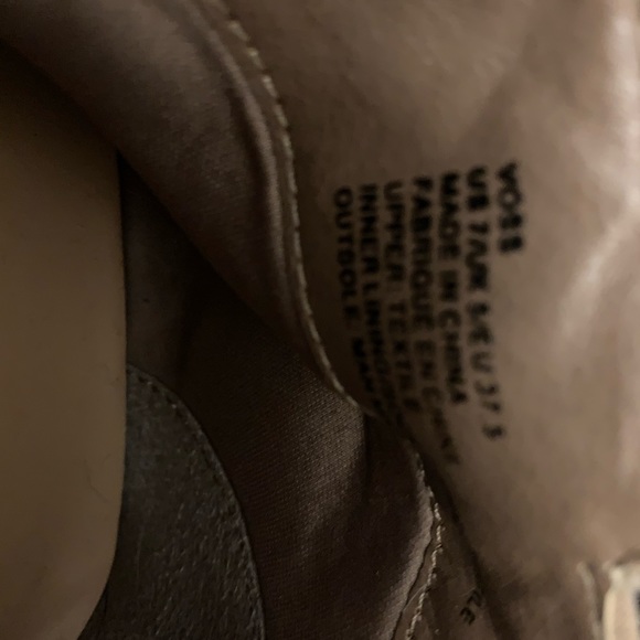 Ankle boots - Picture 3 of 3